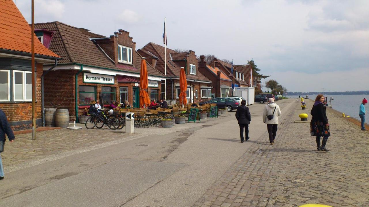Oeko-Ferienwohnung-Kiel Lachmoewe エクステリア 写真